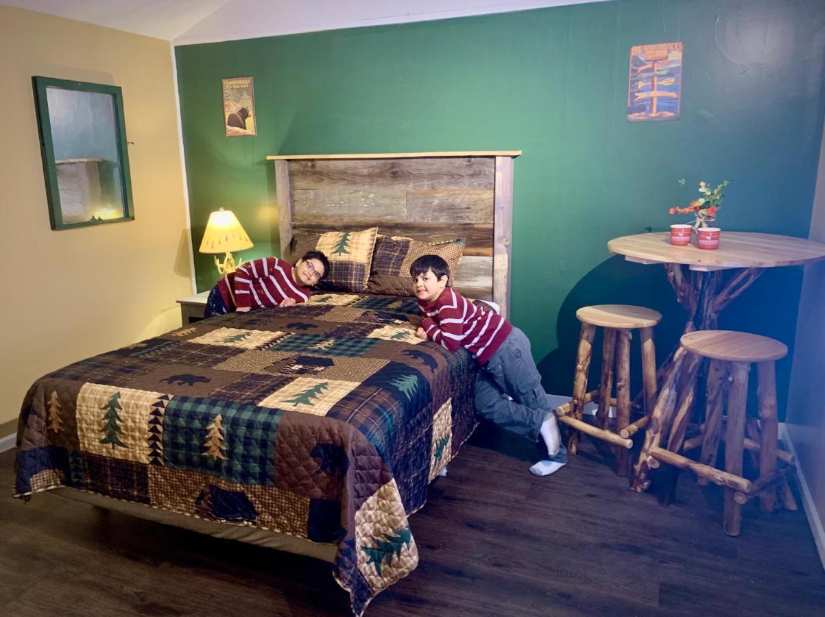לייק ג'ורג' Motel Montreal מראה חיצוני תמונה