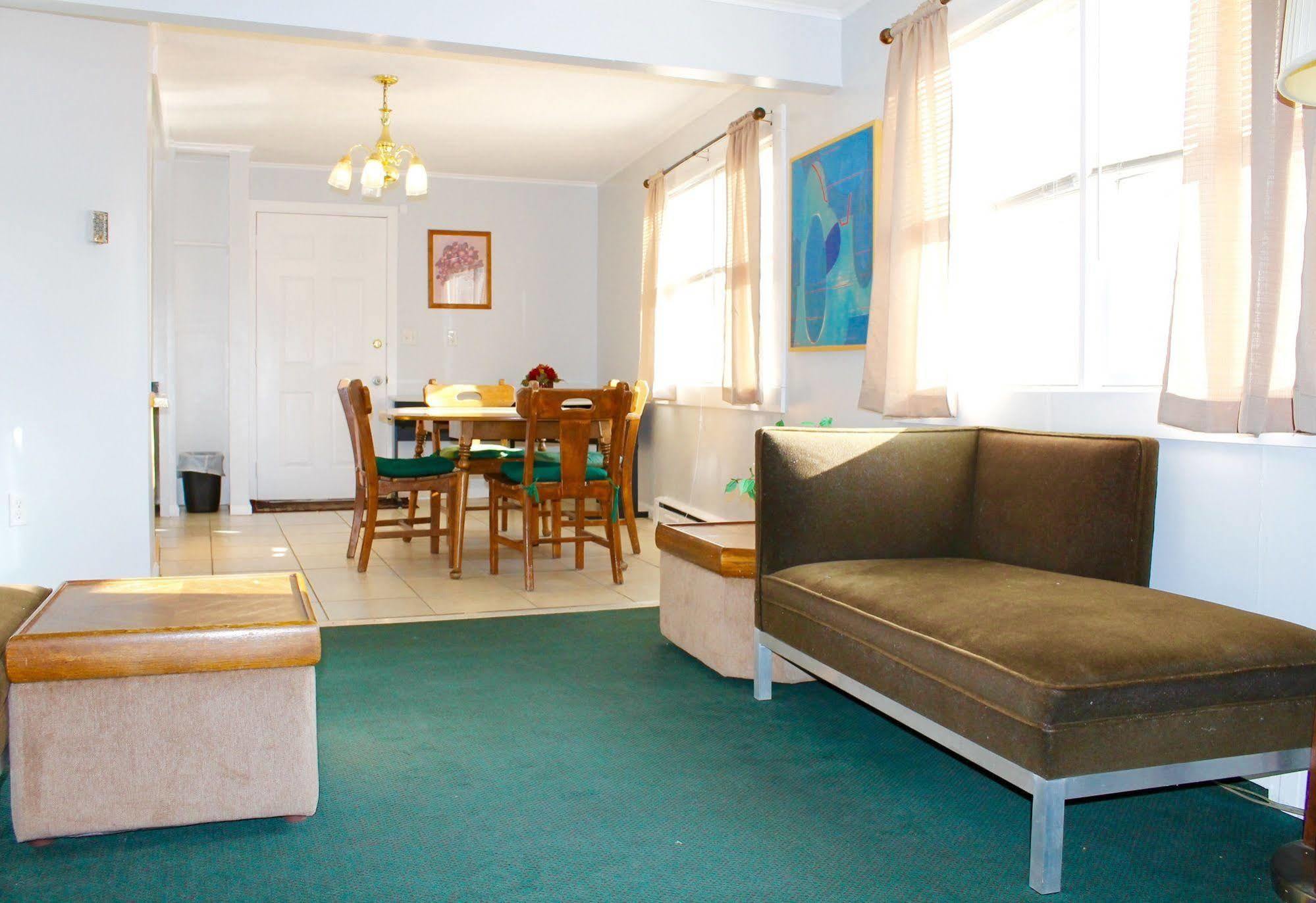 לייק ג'ורג' Motel Montreal מראה חיצוני תמונה